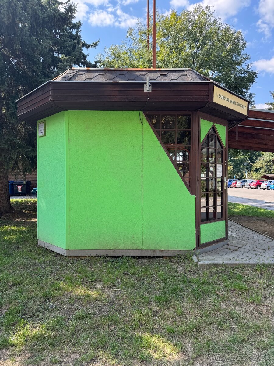 PREDAJNÝ STÁNOK 3x6m - 3