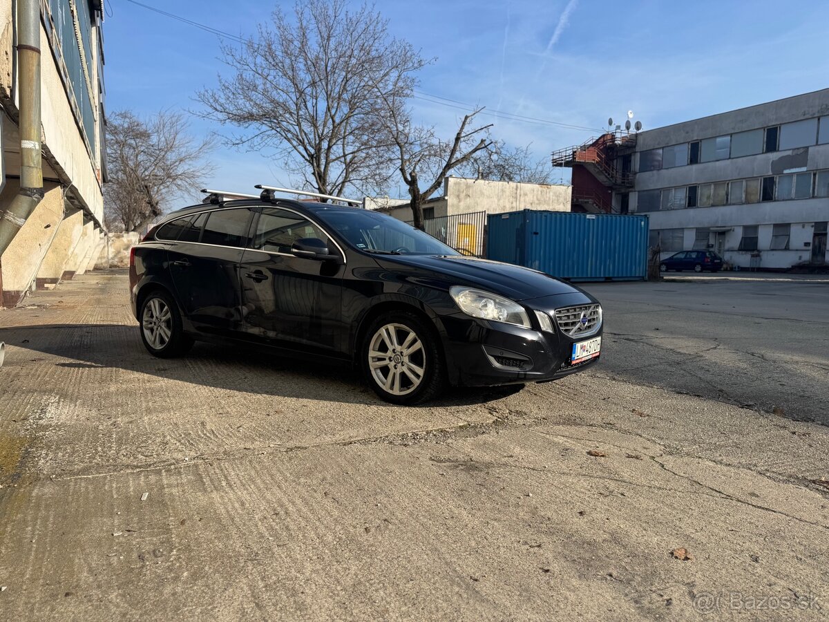 Volvo V60 Combi 1.6 Diesel – ročník 2013 - 3