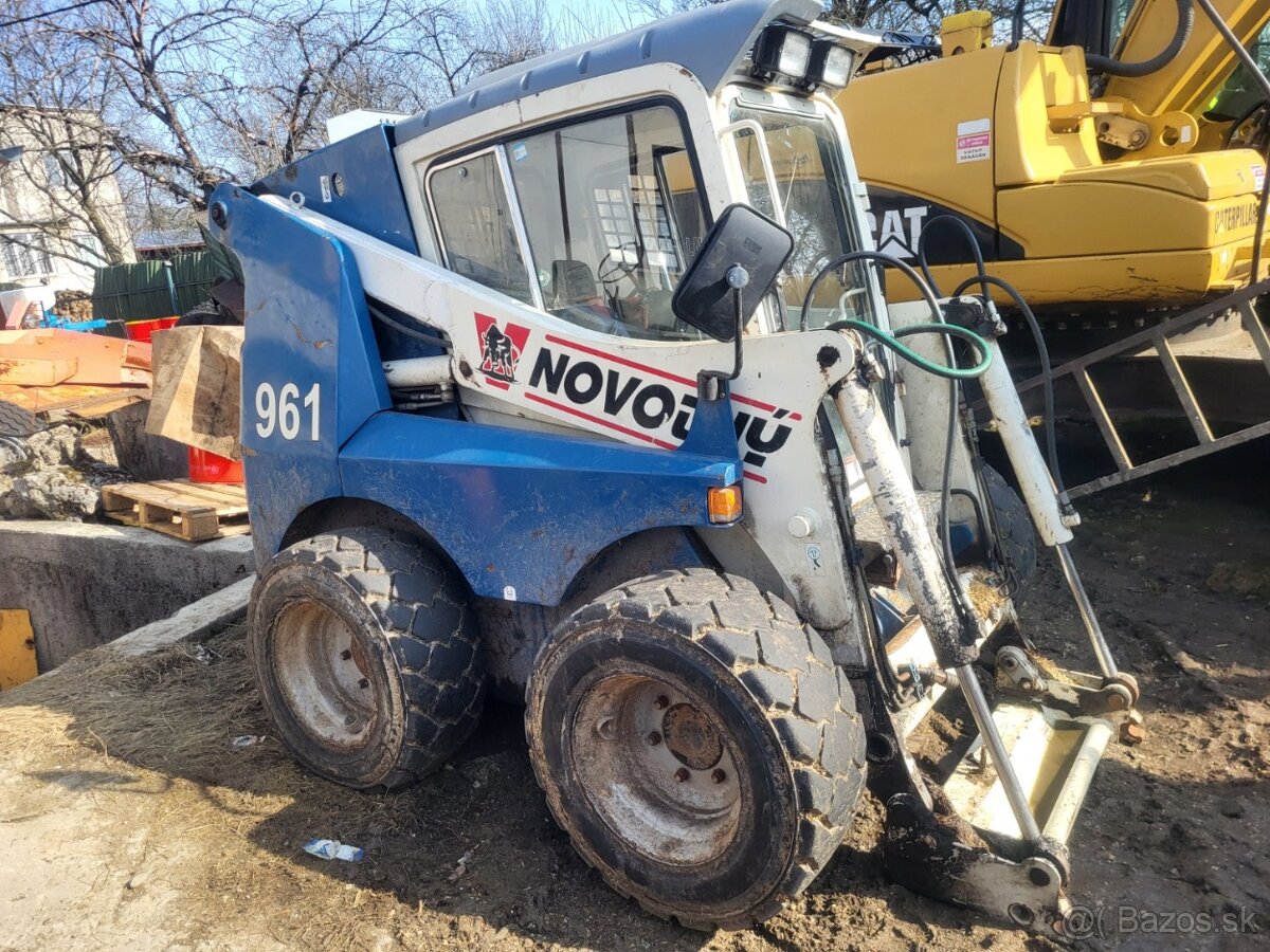 NOVOTNÝ BOBEK 961 - 3