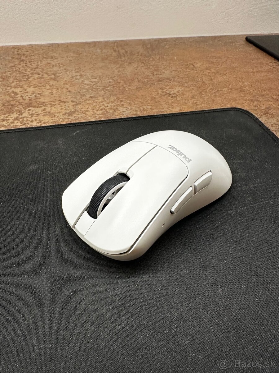 Pulsar Xlite V3 | herná myš | Bluetooth | Size 1 | ako nová - 3