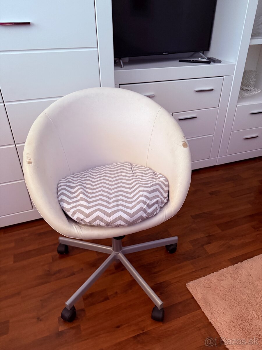 otočné kreslo IKEA - 3