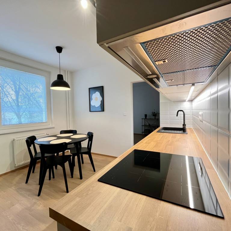 Moderný 3-izbový byt po kompletnej rekonštrukcii na ulici Ba - 3