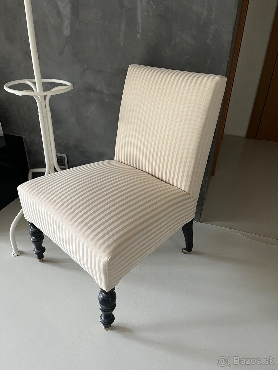 Starožitná prečalúnená sedacia súprava - 3