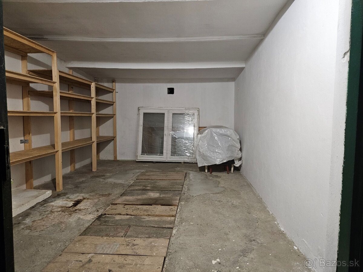 Predám garáž (elektrina+jama) v Martine - 3