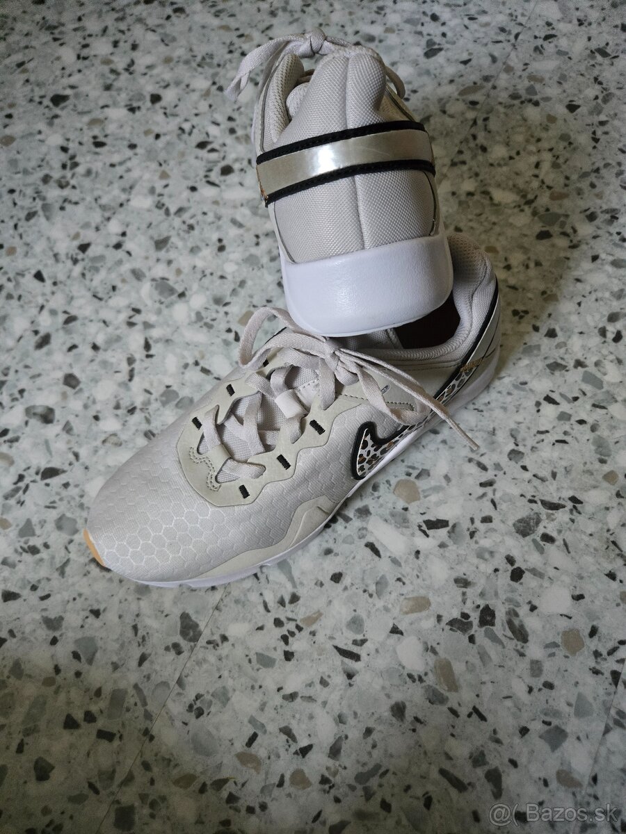 Dámske značkové tenisky Nike Air Max Sequent. - 3