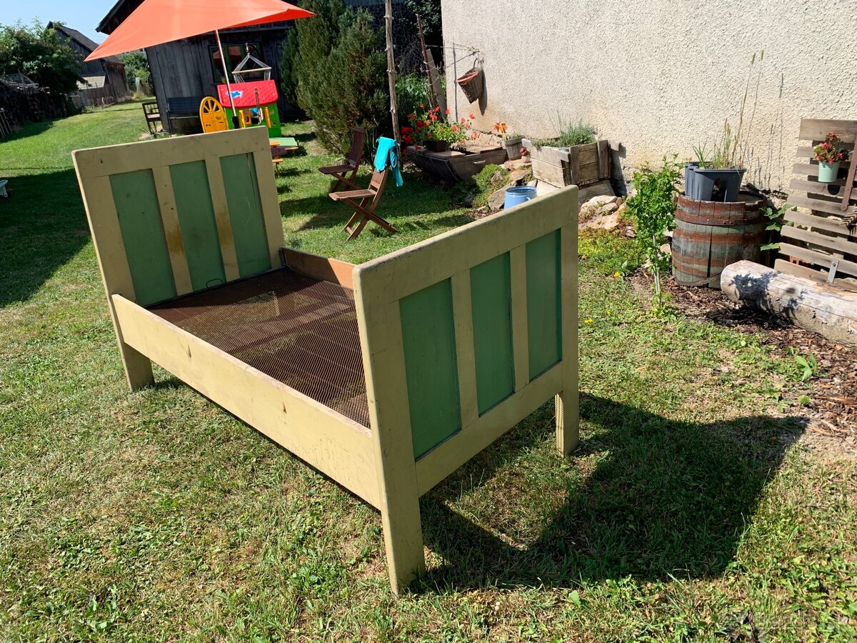 Starožitná posteľ - 3