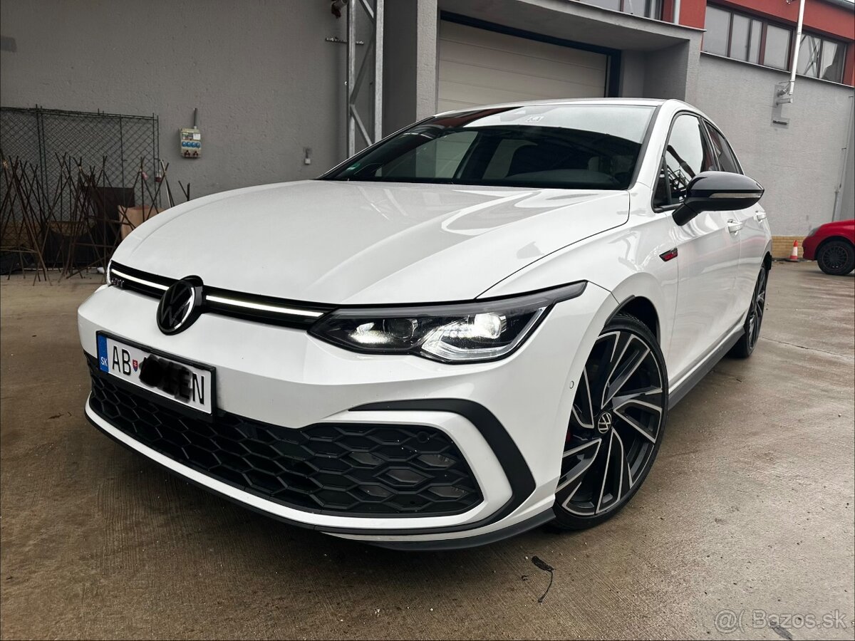 Volkswagen Golf VIII GTI - 3