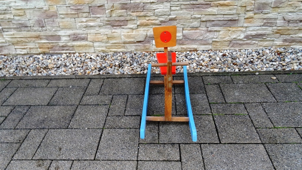 Starodávny dreveny koník - 3