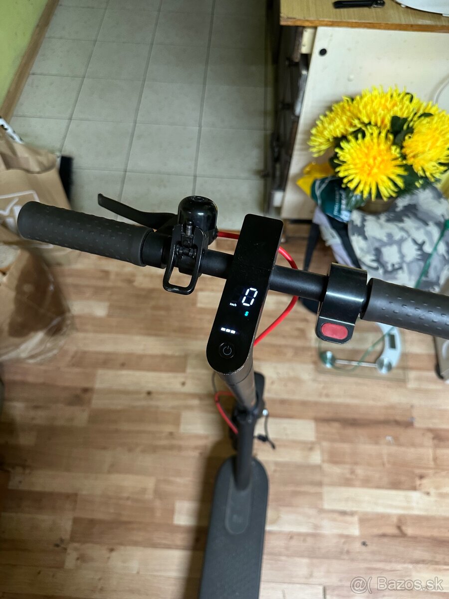 Predám xiaomi pro 2 elektrickú kolobežku - 3
