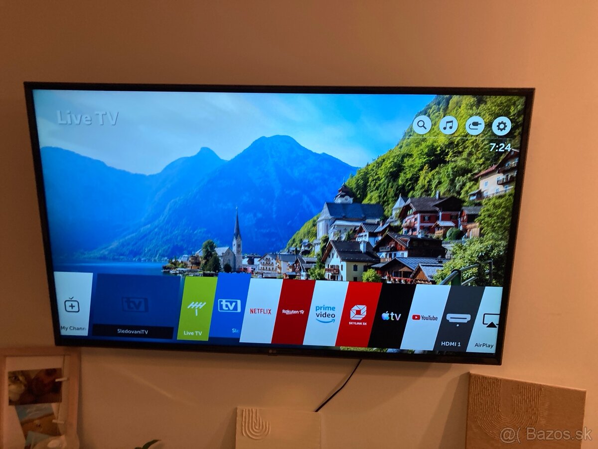 LG 140cm smart TV - 3
