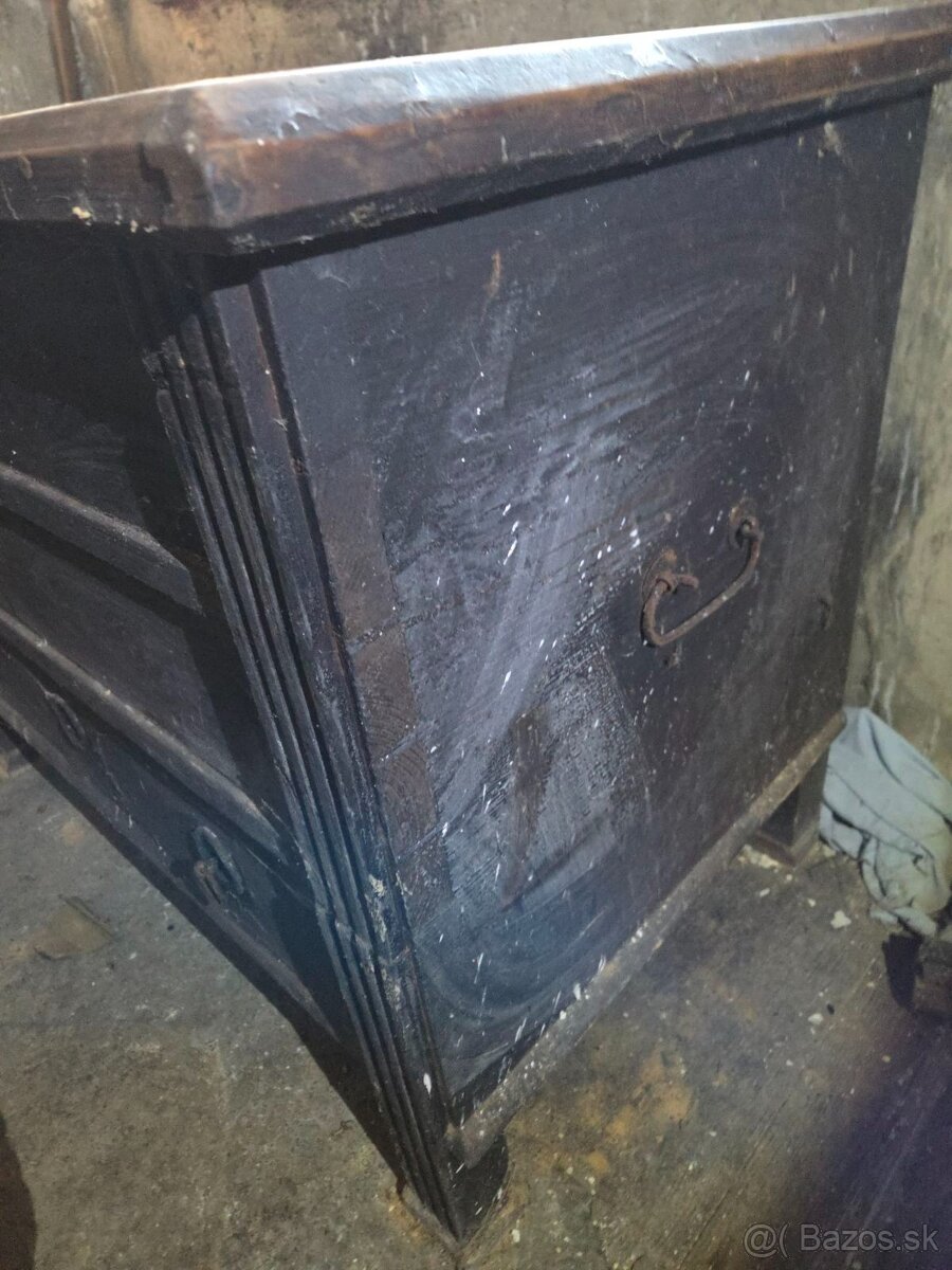 Starožitná komoda - 3