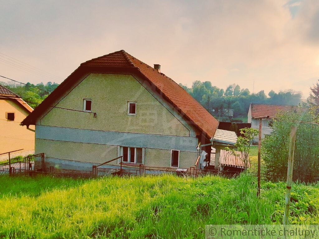 Rodinný dom v obci Kunešov - v tichej lokalite Kremnickýc - 3