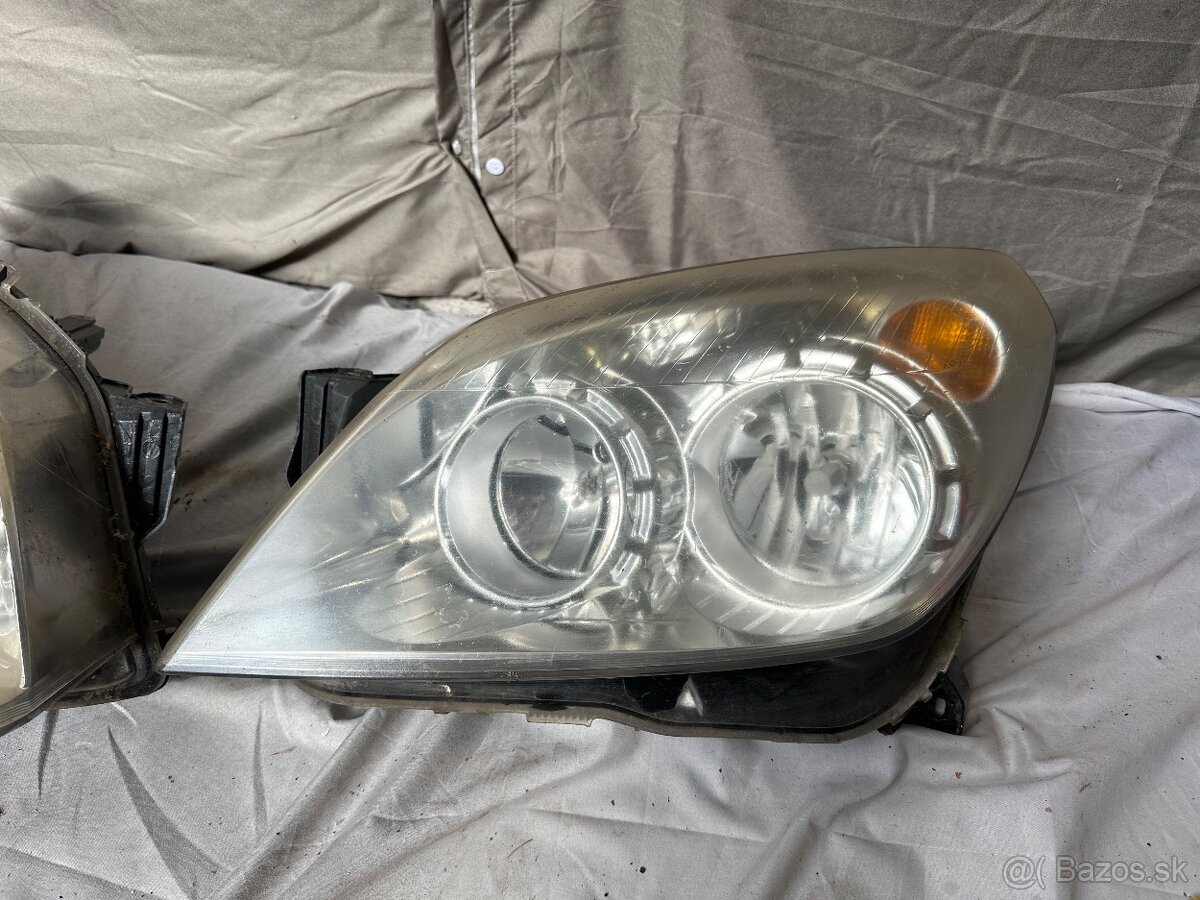 Opel astra H predne svetla - 3
