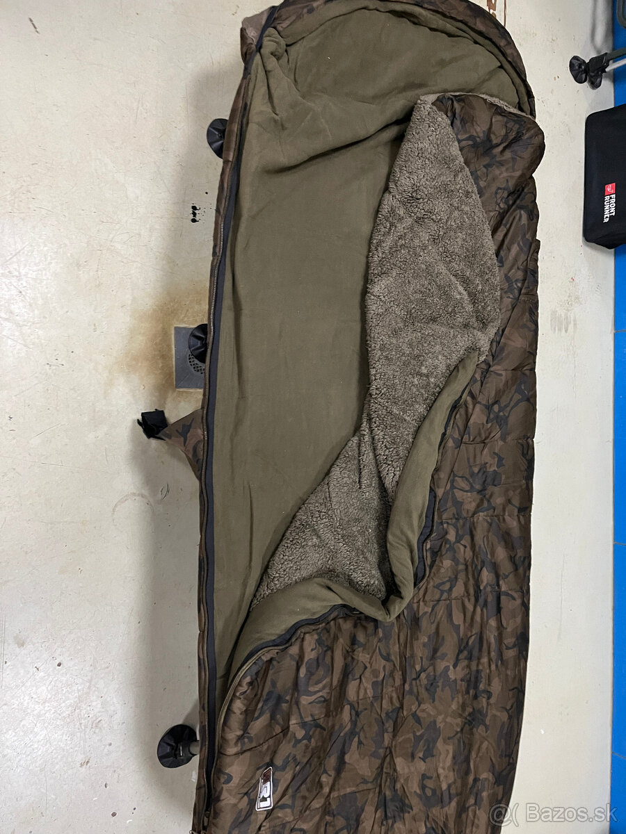 Lehátko Fox R1 Camo + spacák R1 - 3