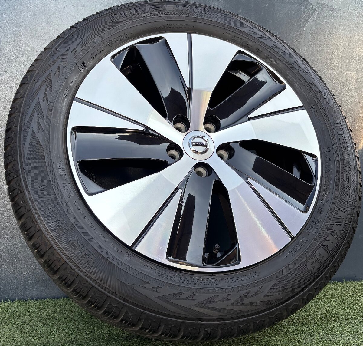 Zimní sada alu Volvo XC40 235/55R18 - 3