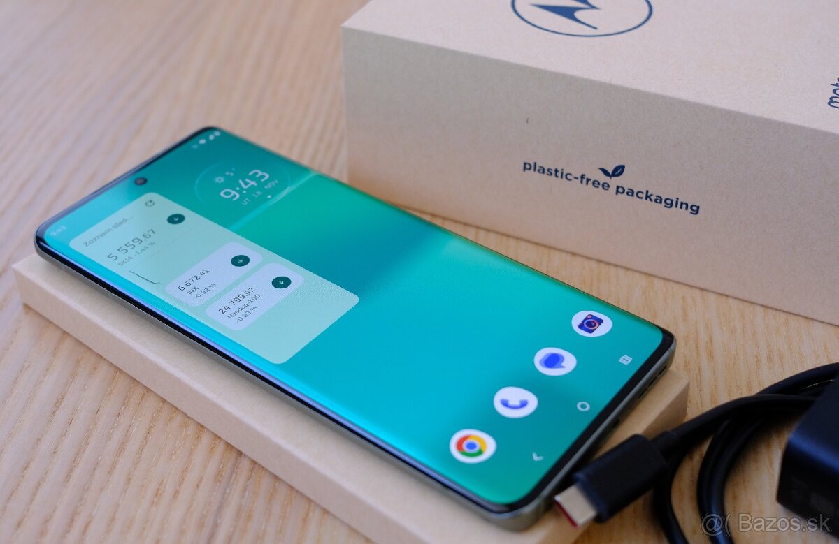 Predám mobil Motorola Edge 40 - 3