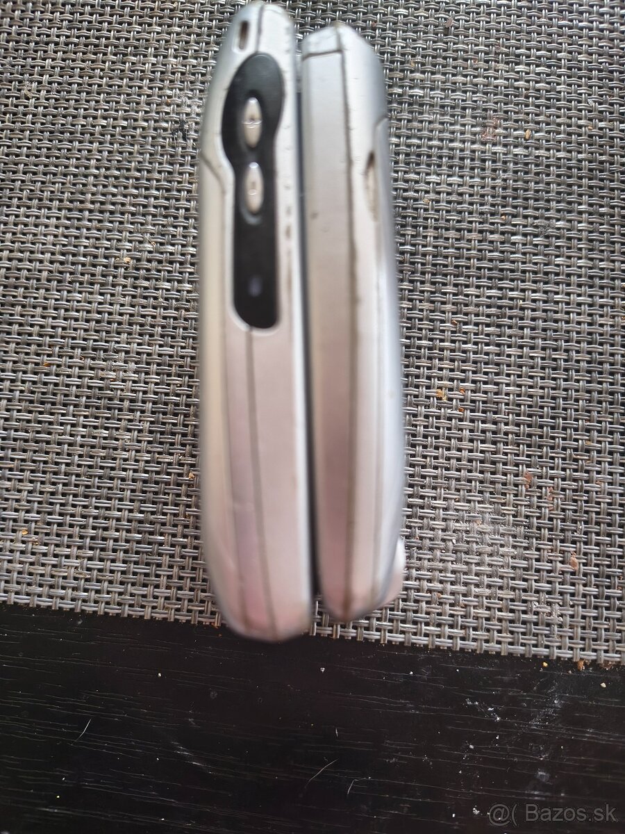 Sony Ericsson Z600 - 3