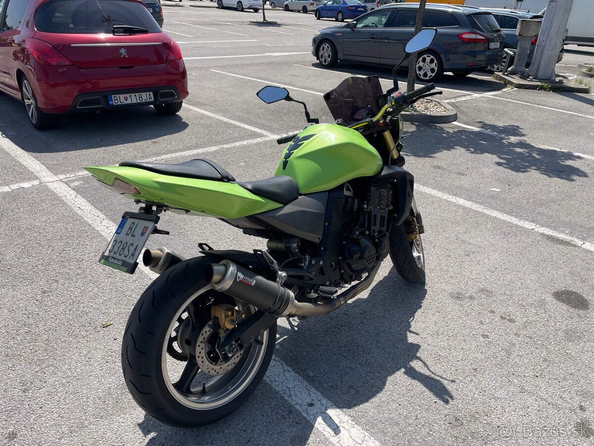 Kawasaki Z1000 2005 - 3