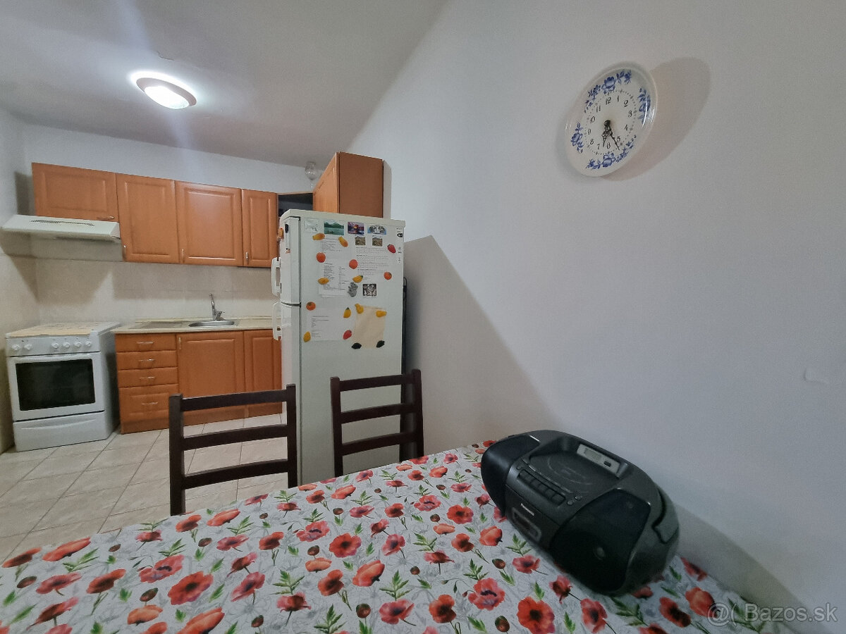 NA PREDAJ 4 IZBOVÝ BYT s LOGGIOU 78 m2 PIEŠŤANY - VOĽNÝ - 3