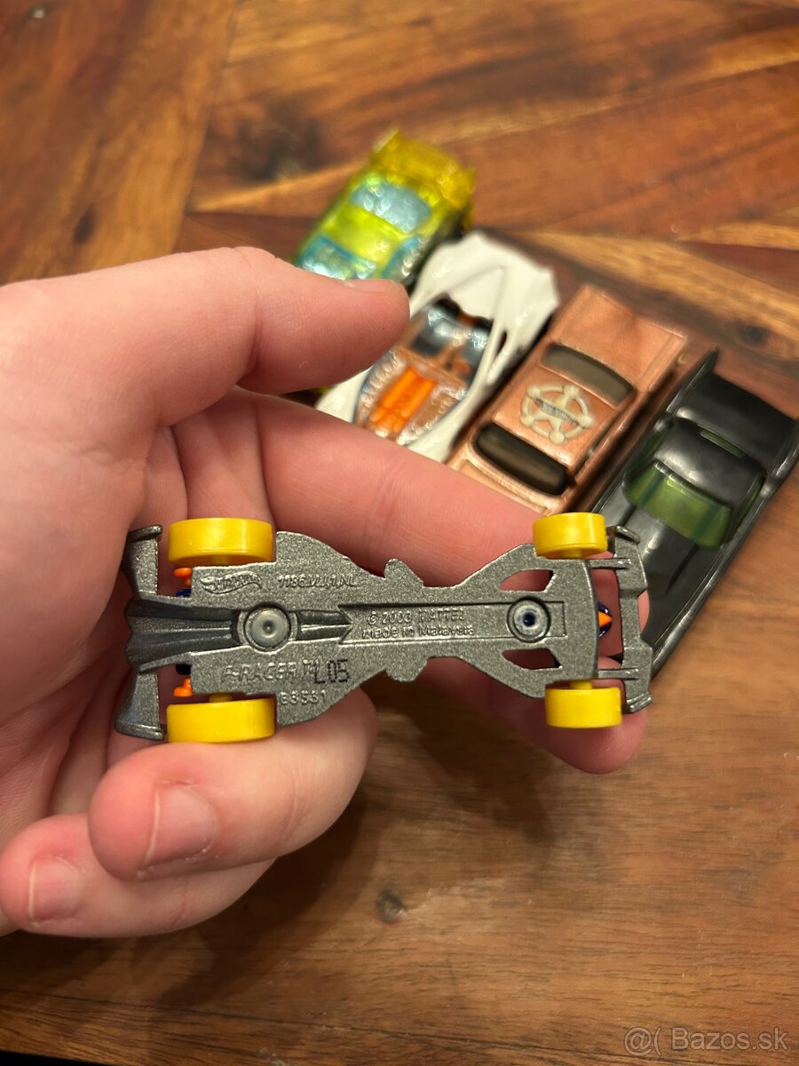 HotWheels Retro Autíčka - 3