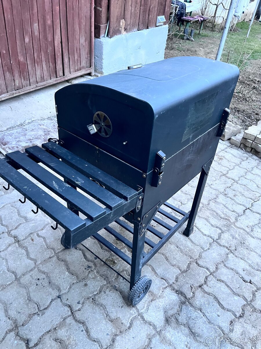 Zahradny gril na brikety - 3