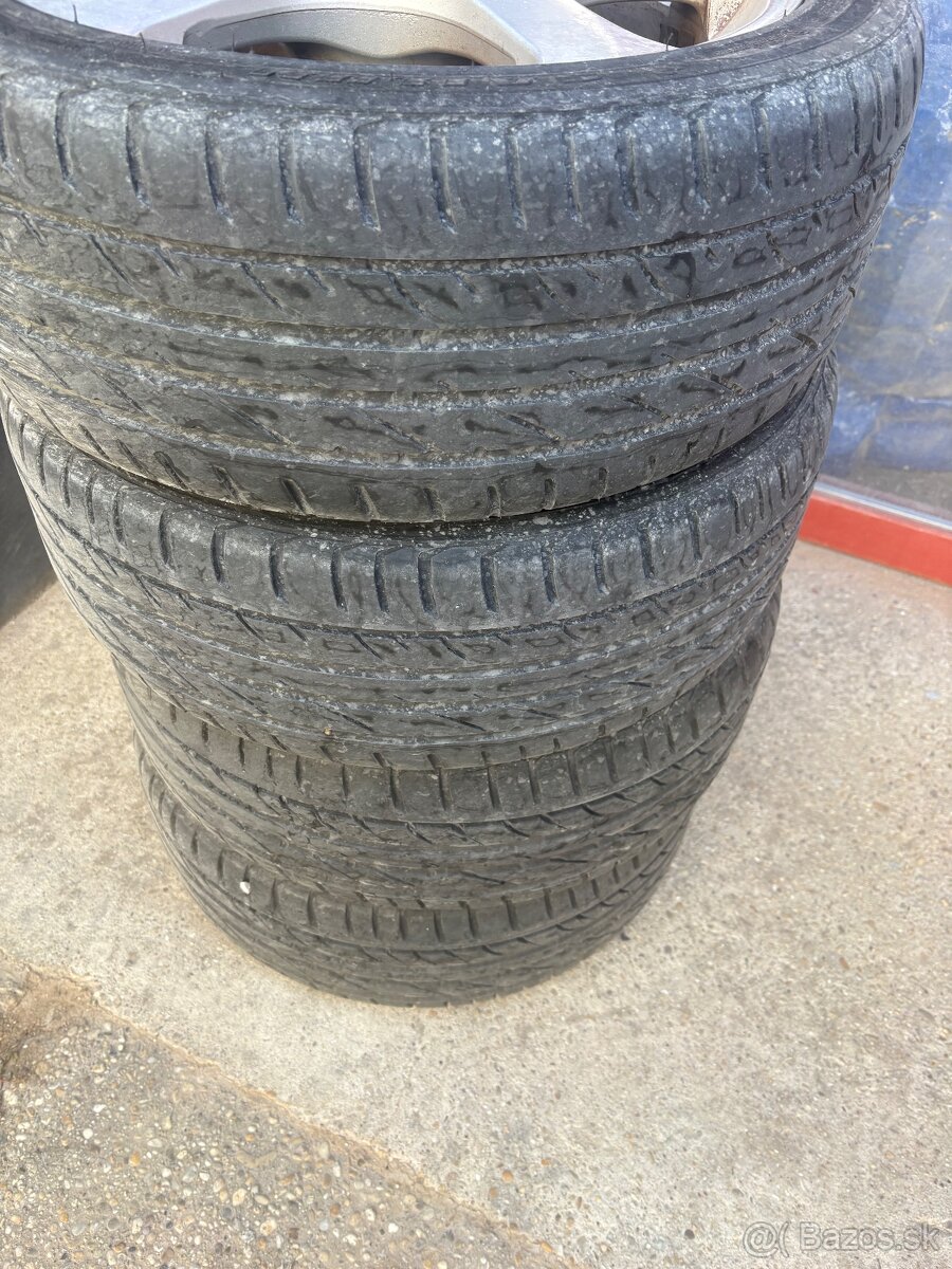 205/45R16 - 3
