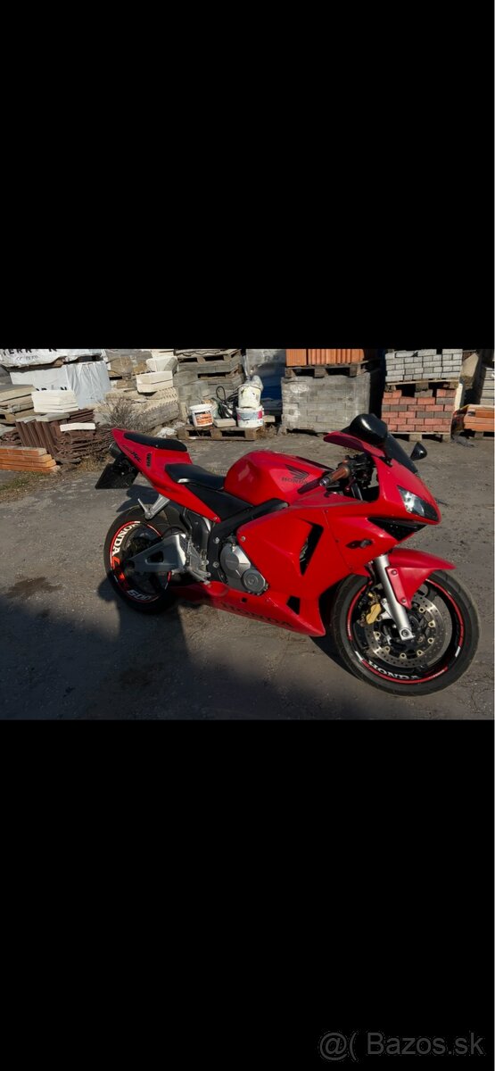 Honda cbr 600rr 2004 - 3