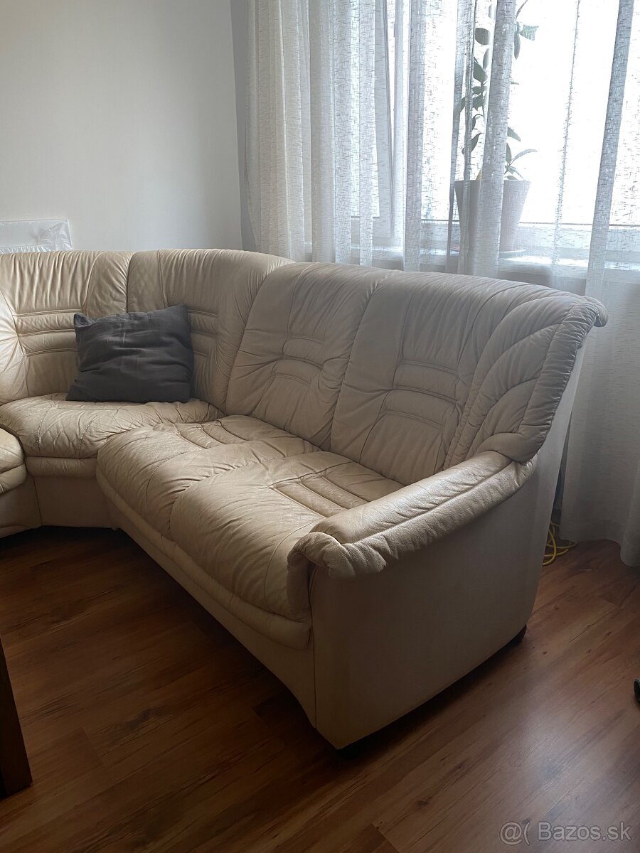 Kožený veľký krémový gauč - 3