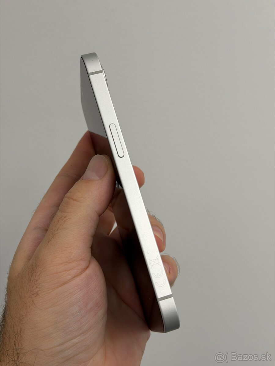 Predám Apple iPhone 16e White 128GB Black– top stav - 3