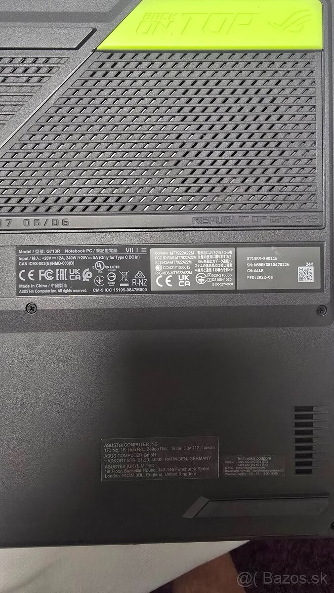 ASUS Rog Strix G713RM-KH011W - 3