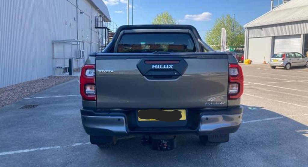 Toyota hilux 2.8 diesel dovoz Gb