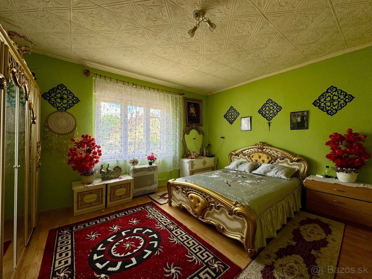 MAĎARSKO - SZENDRO - ZNÍŽENÁ CENA 2 IZBOVÝ RODINNÝ DOM NA T - 3