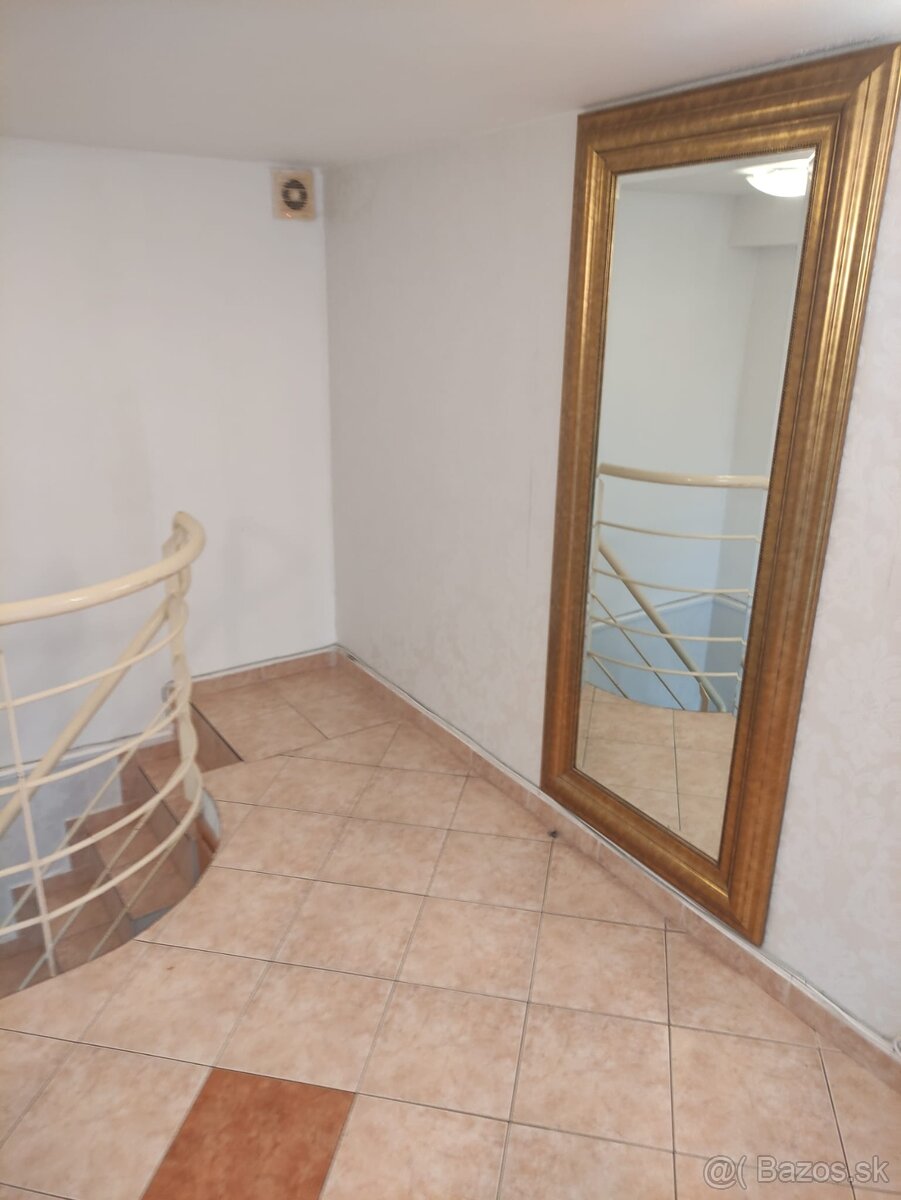 PRENAJOM - nebytový priestor BA I.- Staré Mesto- Zámocká - 3