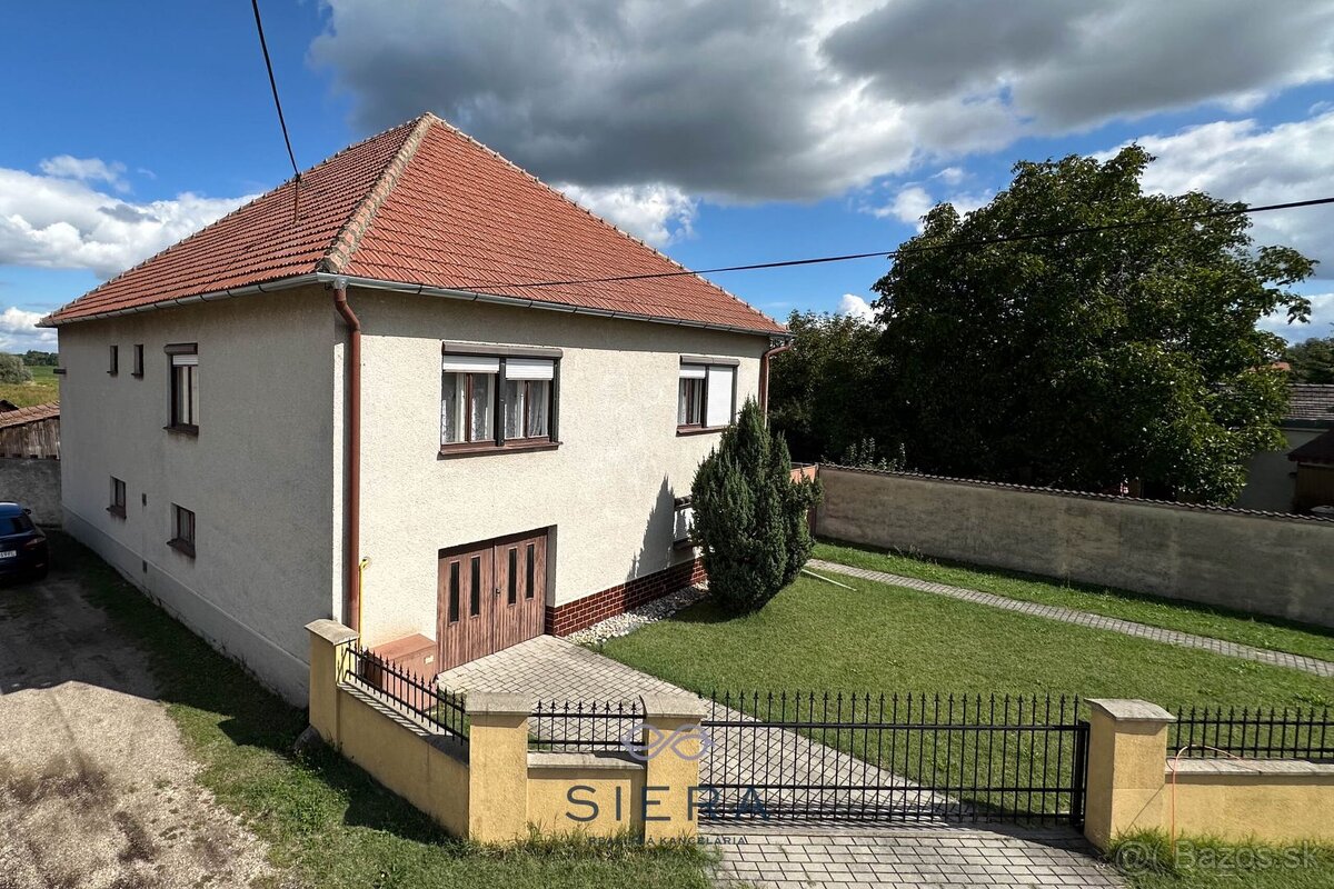 Rodinný dom, Kúty, pôvodný stav, dosť úžitkovej plochy - 3