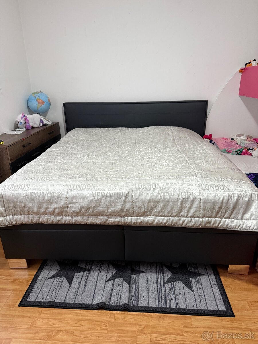 Manželská posteľ - 3