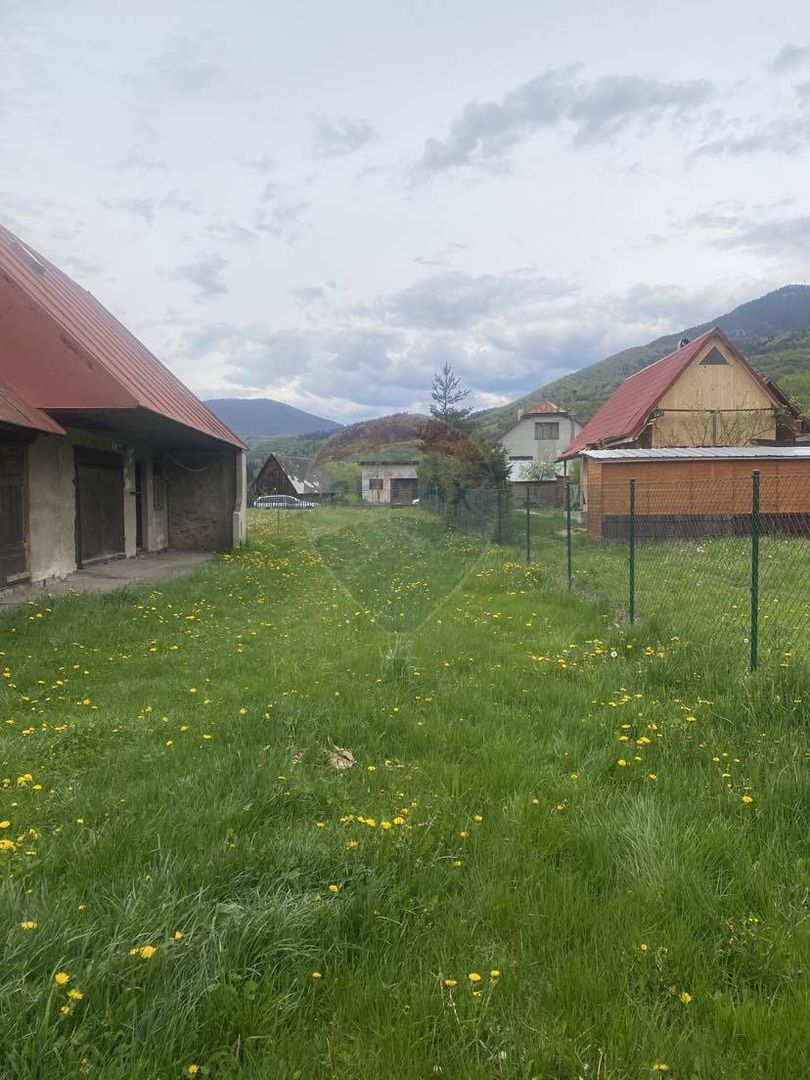 Realitná kancelária RE/MAX ponúka na predaj stavebný pozem - 3