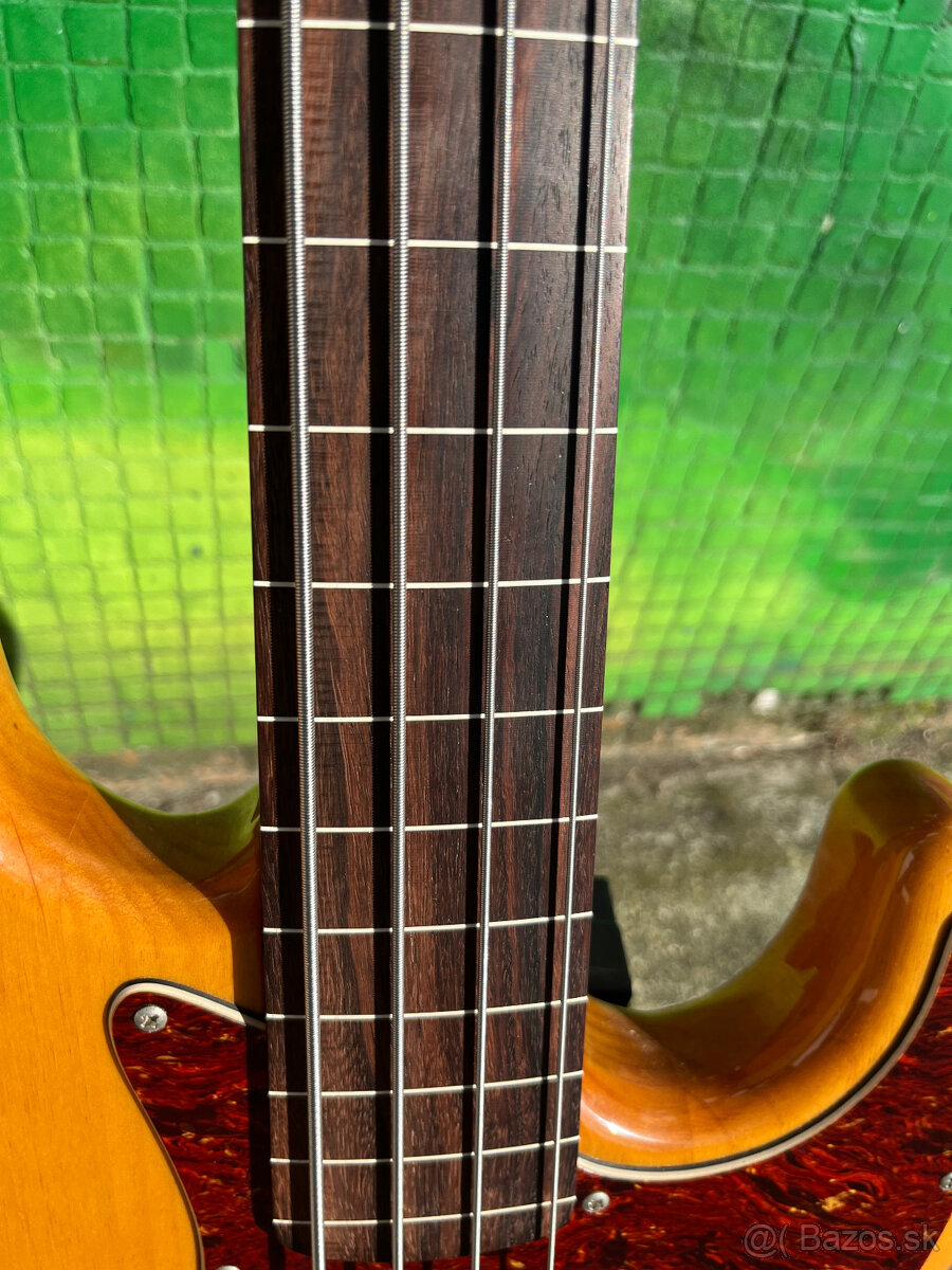 Predám Fenix fretless 4 string natural - Bartolini - 3
