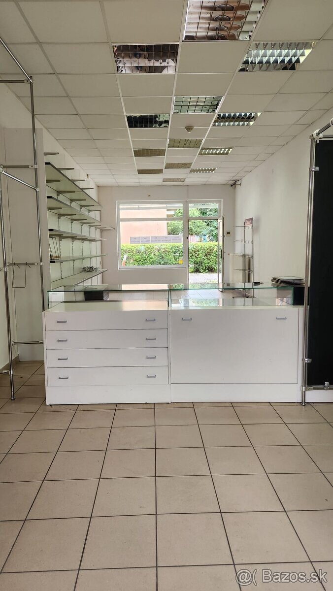 Obchodný priestor v Senici - 3