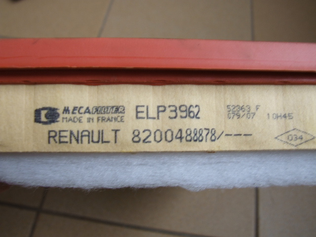 Predám vzduchový filter 8200488878 Master 2 - 3