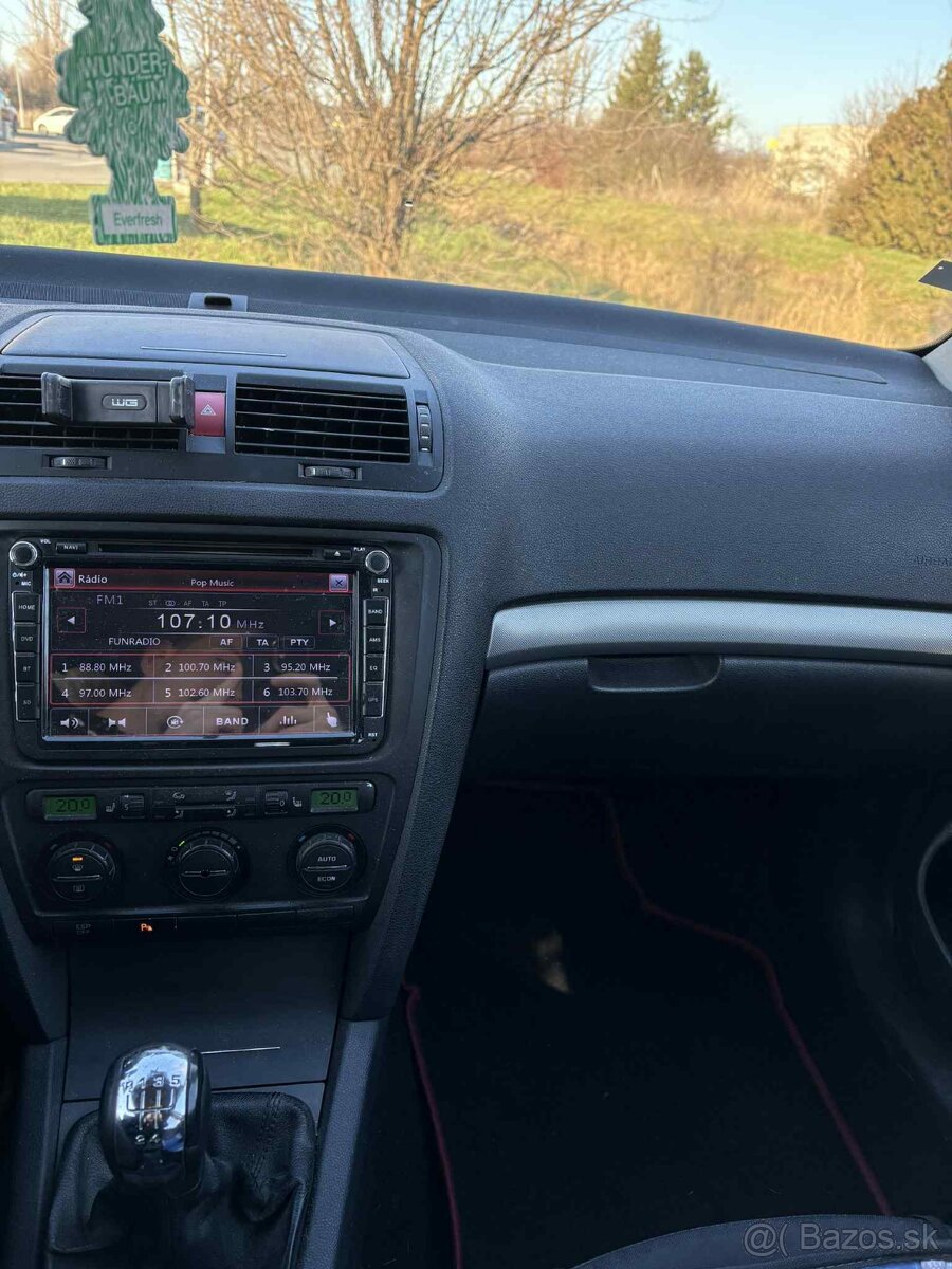 Škoda Octavia 1.6 F.S.I Elegance 2006. - 3