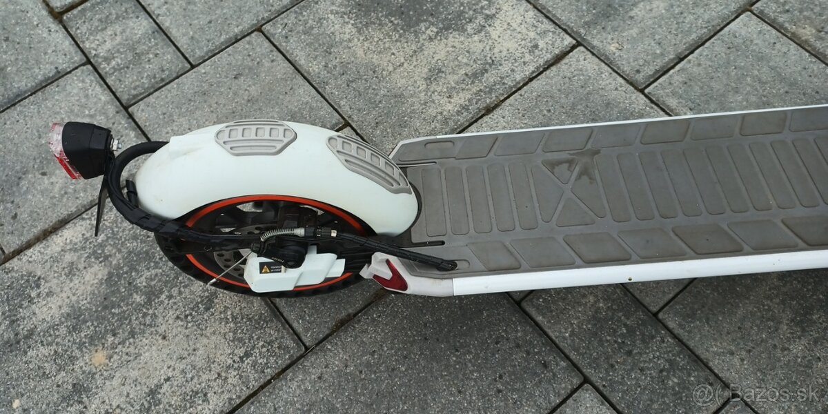 Elektricka kolobežka Lenovo - 3