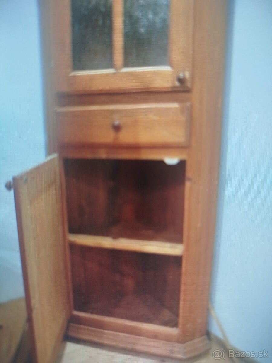 Rohová skriňa - 3