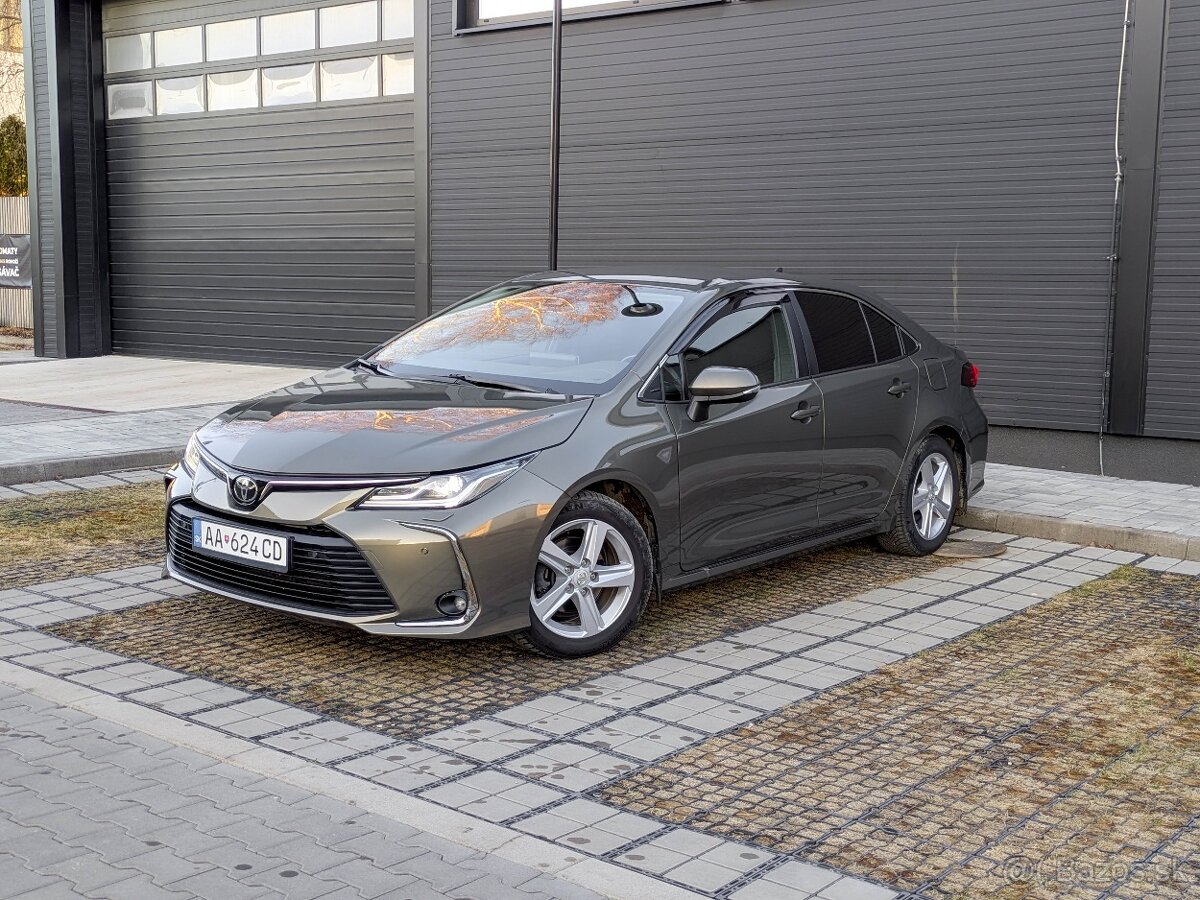 Toyota Corolla 1.5 Dynamic Force Style 92kW, 1. majiteľ - 3