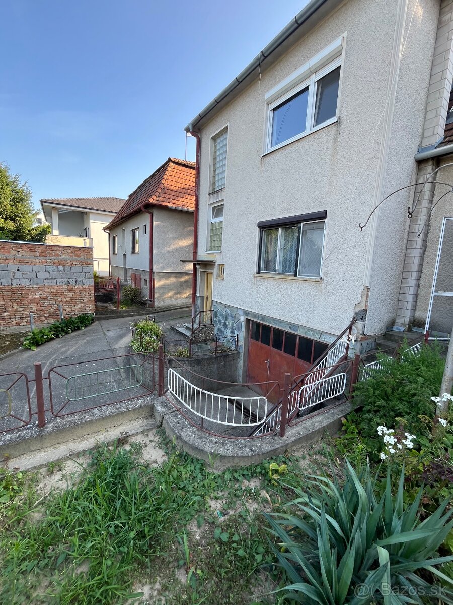 V Štúrove na predaj 5 izbový RD - 3