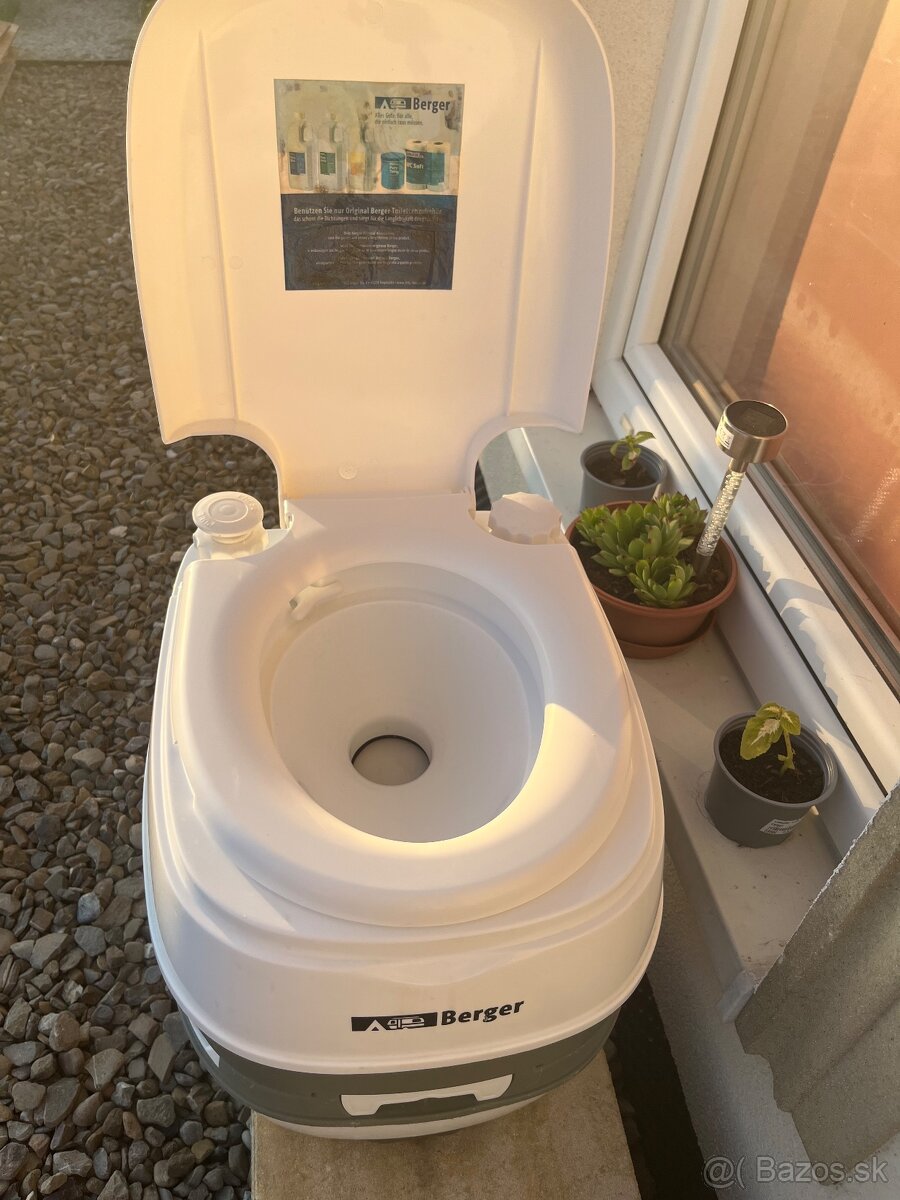 Chemicka toaleta - 3