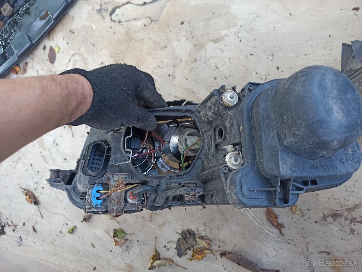 Predné svetlá bixenon Passat B5.5 - 3