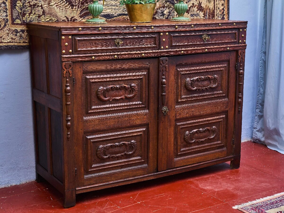 Neorenesančná komoda z masívneho duba cca 1800 - 3