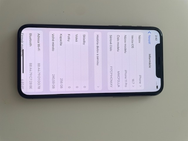 Krásny Iphone 11 Pro Max 256GB - 3