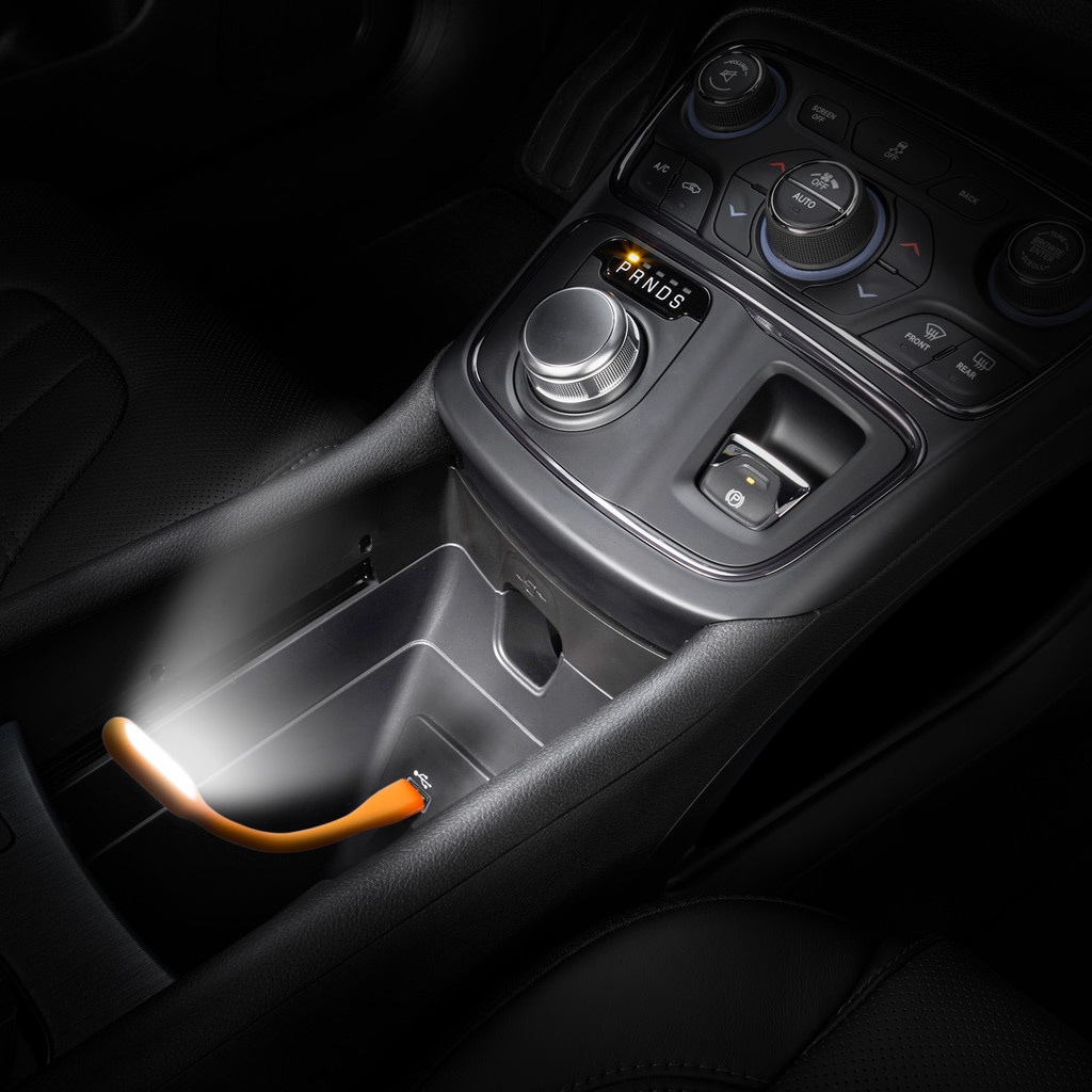 Predám USB LED stolovú lampu do PC, notebooku, auta - 3