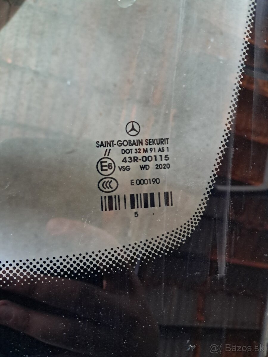 Predné okno na Mercedes A 168 - 3